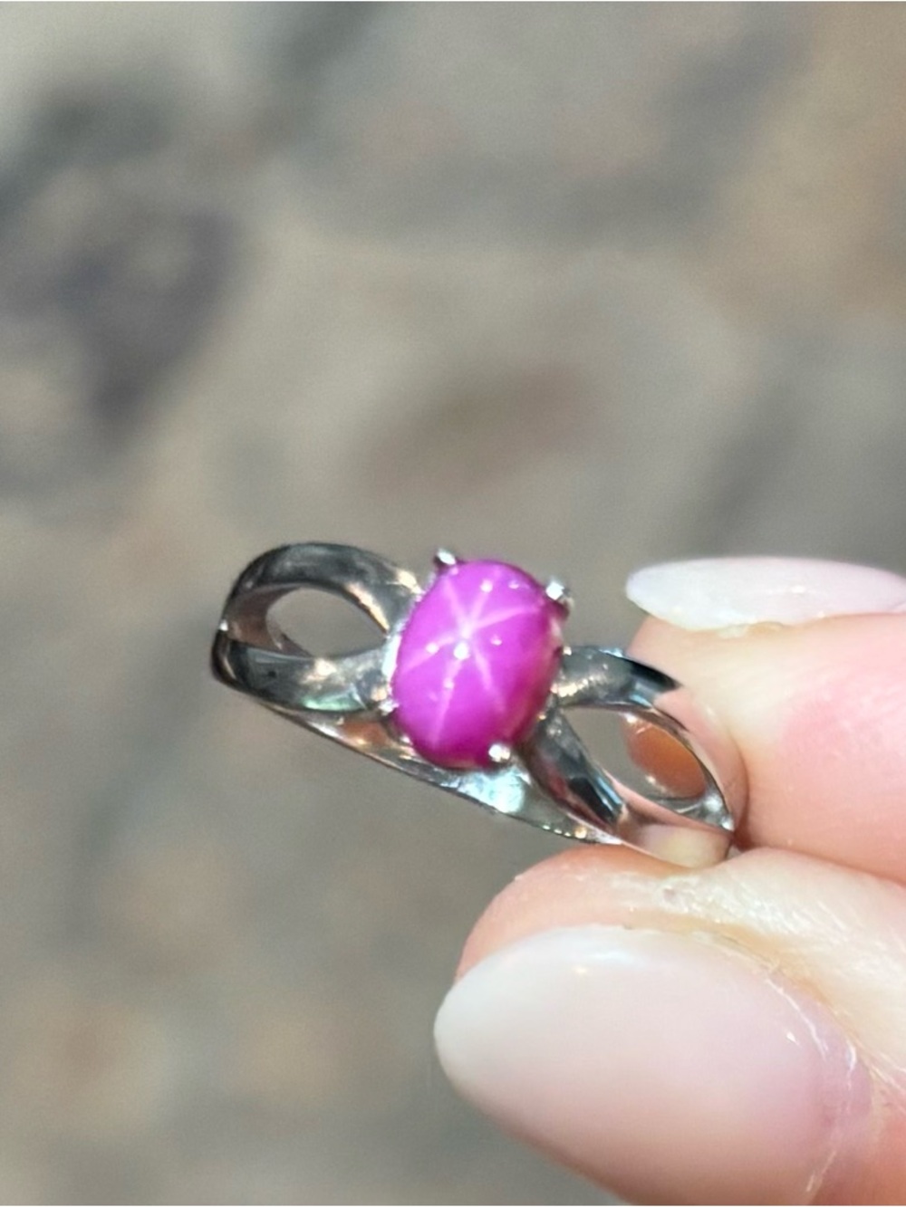 Beautiful Pink Ruby Star Sapphire 7x5mm in 925 Sterling Silver Ring Size 6